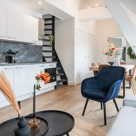Xl 2br Near And Supermarket *