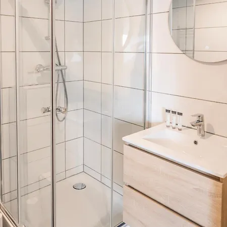 Xl 2br Near And Supermarket * تيلبورغ