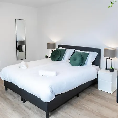 Xl 2br Near And Supermarket * Tilburg