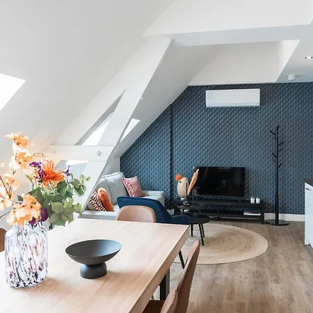 Xl 2br Near And Supermarket