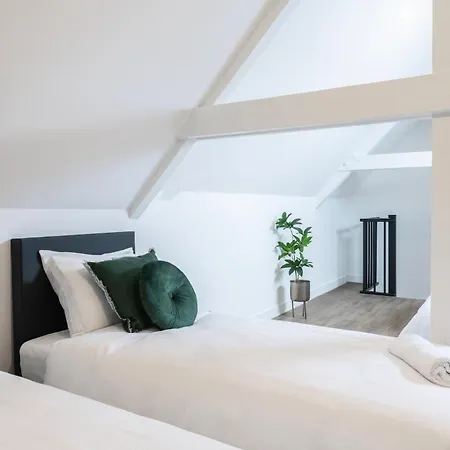 Xl 2br Near And Supermarket * Tilburg
