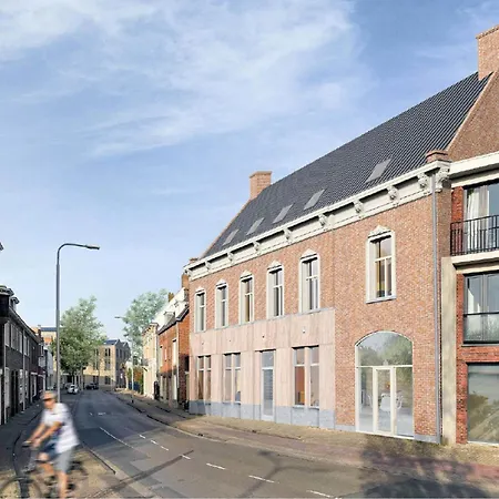 Xl 2br Near And Supermarket * Tilburg