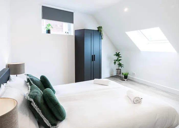 Xl 2br Near And Supermarket Apartman