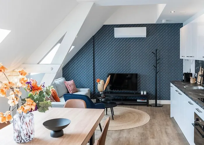 Xl 2br Near And Supermarket *