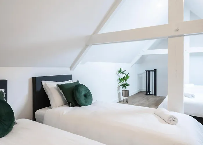 Xl 2br Near And Supermarket * Tilburg