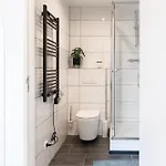 Xl 2br Near And Supermarket 提耳堡